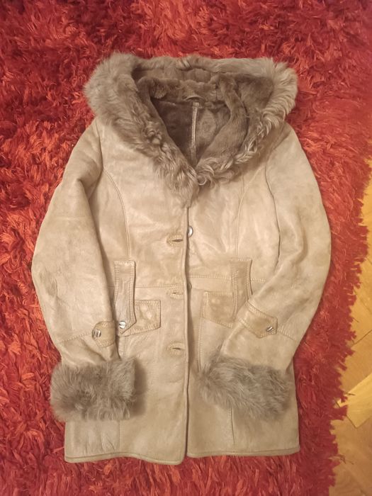 Haina dama din piele intoarsa/blana naturala