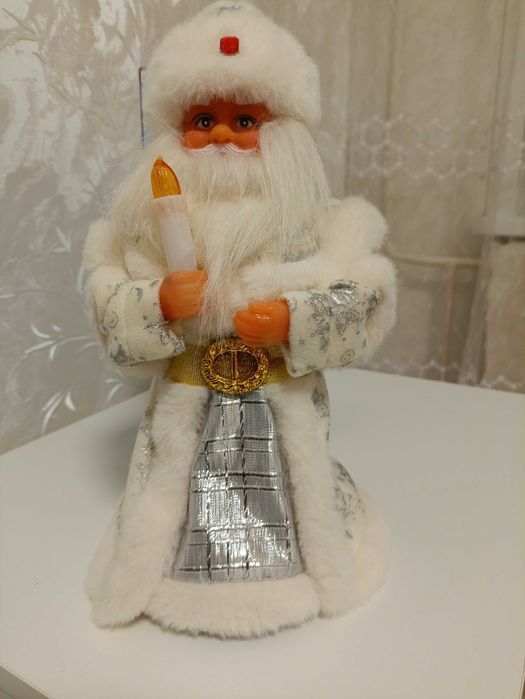 Дед Мороз- игрушка под ёлку