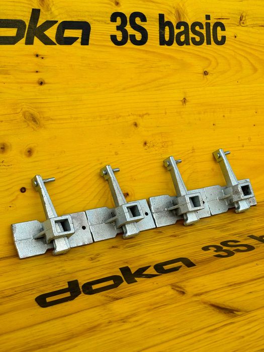 Panou tip doka lot 40mp complet montanti 50cm pana blocare panouri doka cofraje