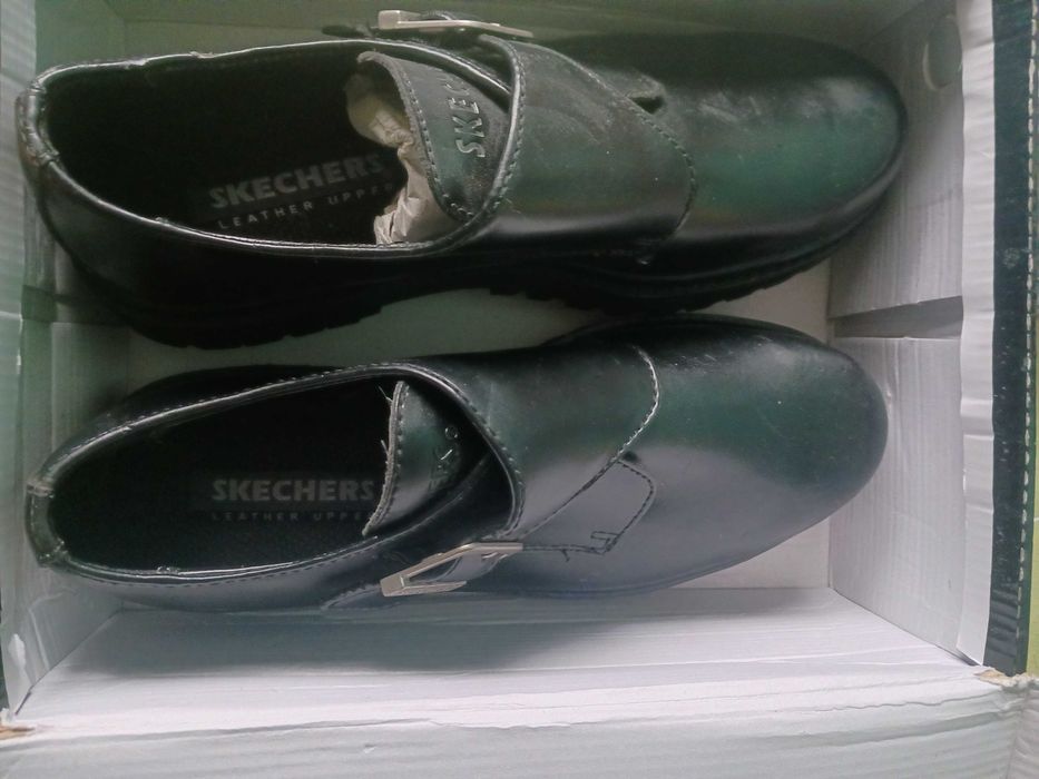 Чисто нови обувки skechers 44 номер