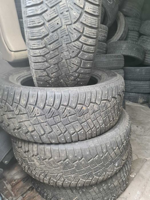 Продам комплект зимней резины 265  60  R 18