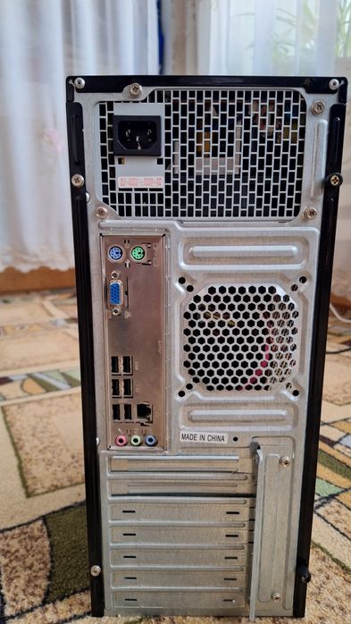 Продам компьютерный блок