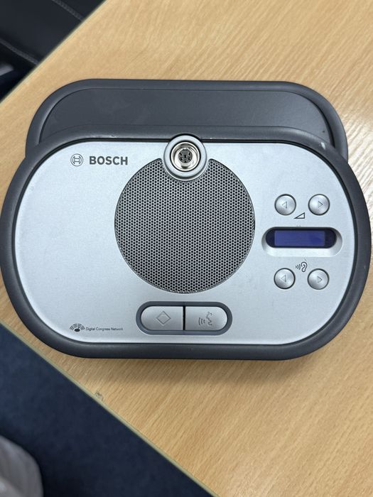 Беспроводной дискуссионный пульт Bosh