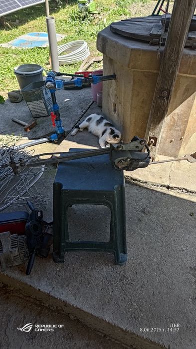 Пежо 306. От старата ми кола която вече не използвам .