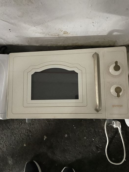 Cuptoare cu microunde Gorenje defecte