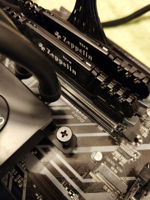 Kit 32gb DDR4 (2x16gb) 3200 Zeppelin