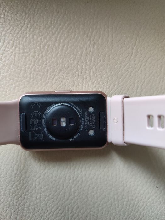 Huawei watch fit -смарт гривна