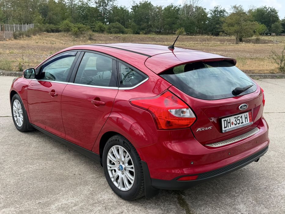 Vînd ford focus  Titanium 1,6 benzina