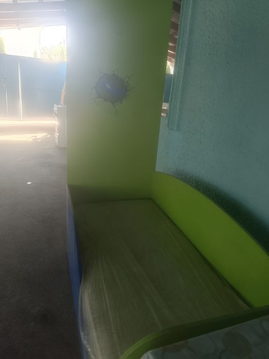 Продам детскую кровать