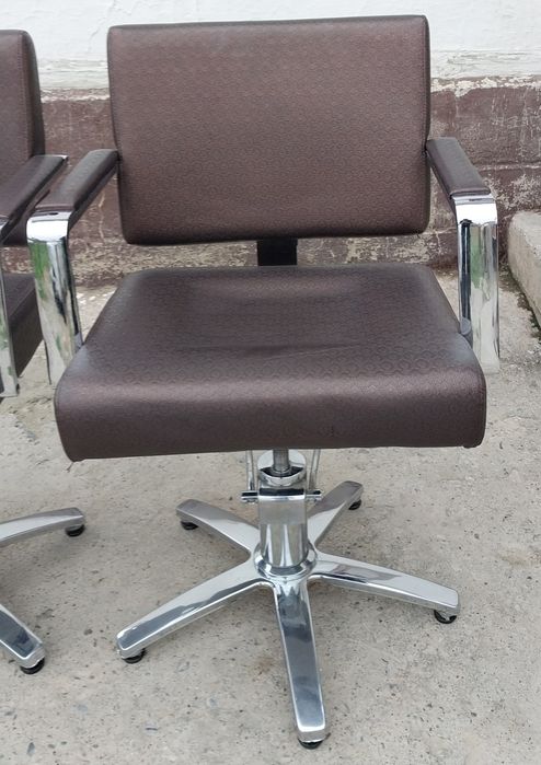 Кресла парикмахерские