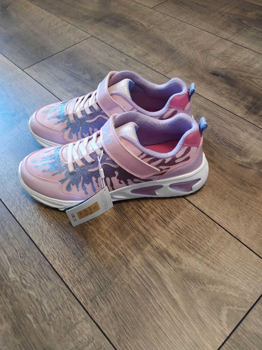 Дамски обувки Geox