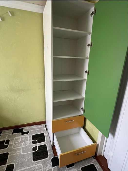 продам мебель в детскую комнату