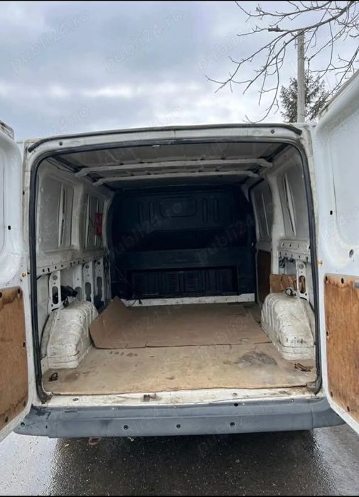 Microbuz pentru marfa