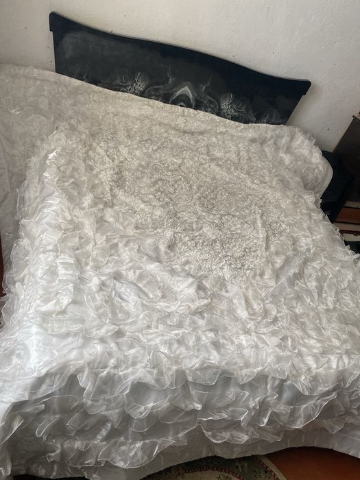 Срончо продам  новое покрывало