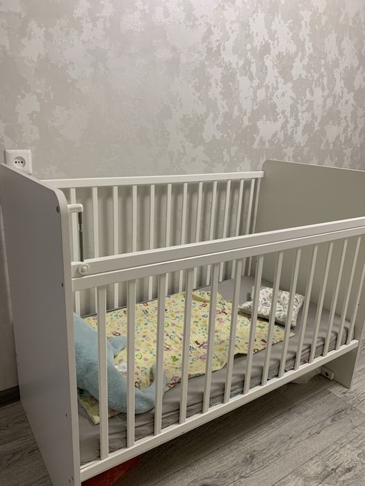 Продам СРОЧНО детскую кроватку!