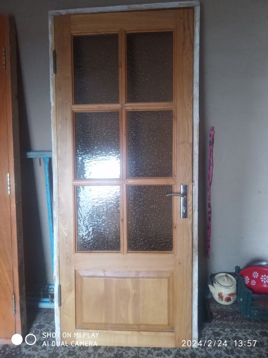 AKFA eshik MDF eshik Chinordan yasalgan eshiklar sotiladi
