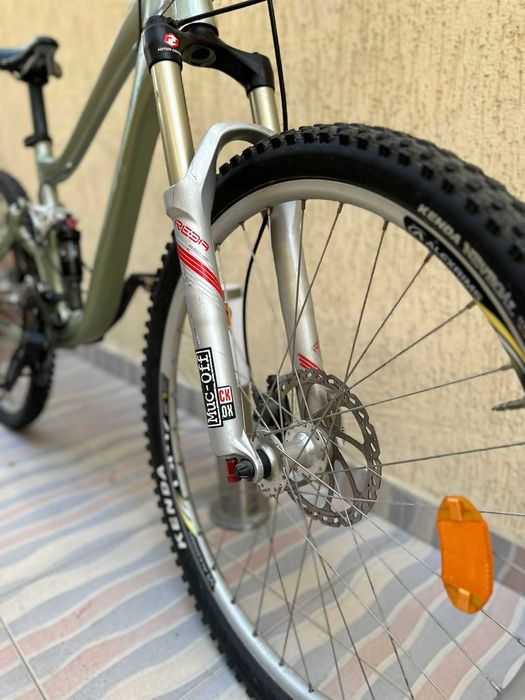 Giant cypher 2 downhill - masura S