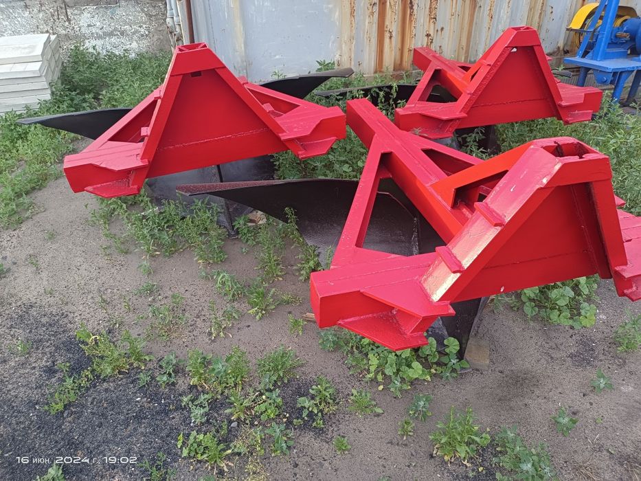 Продам продам плуги