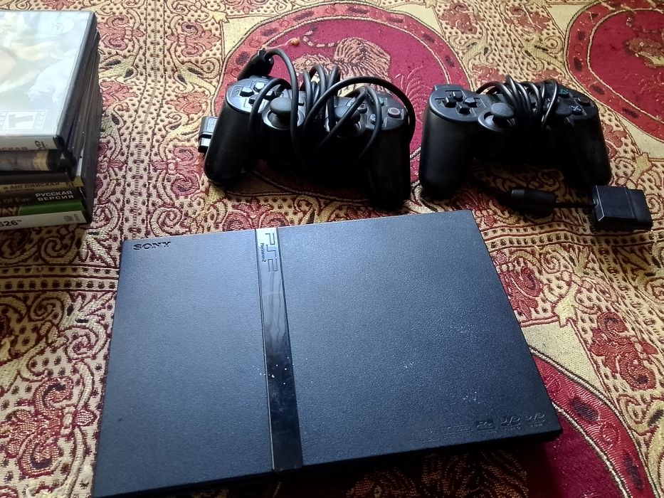 Продам PS2 не дорого. 20.000 торг.
