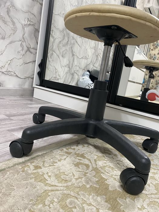 Стул для мастера