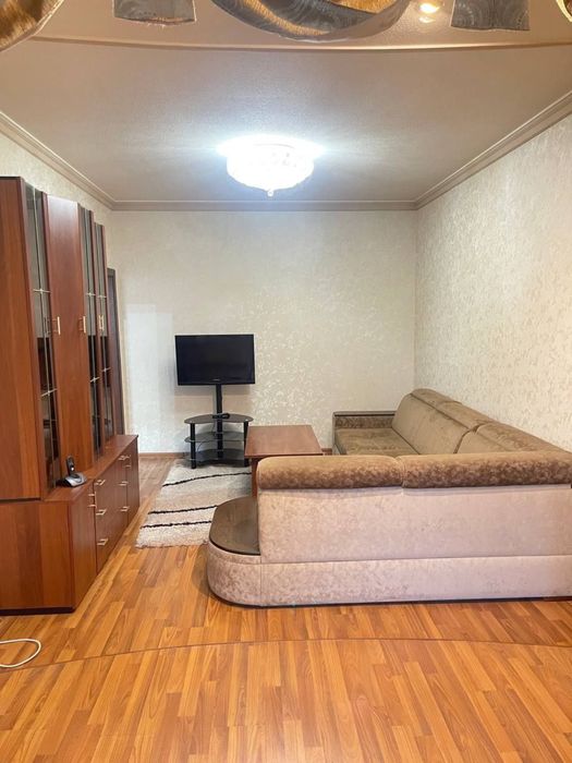 Срочно Чиланзар 19 Батальон продам 3/3/4 балкон 1,5/6 Комнаты-Раздельн