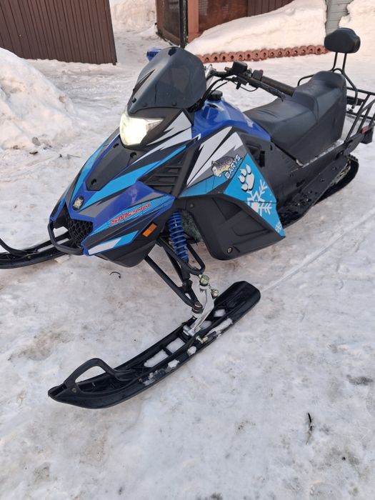 Продам снегоход барыс 200