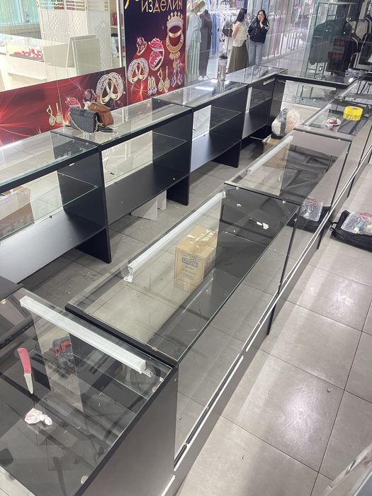 Продам готовые витрины