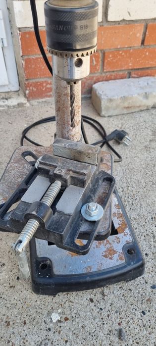 Продам сверлильный станок