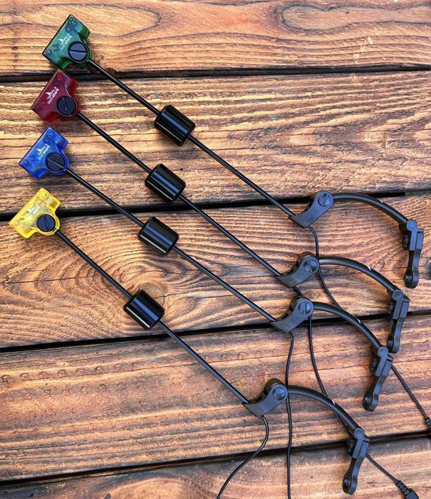 Комплект от 4 броя светещи обтегачи