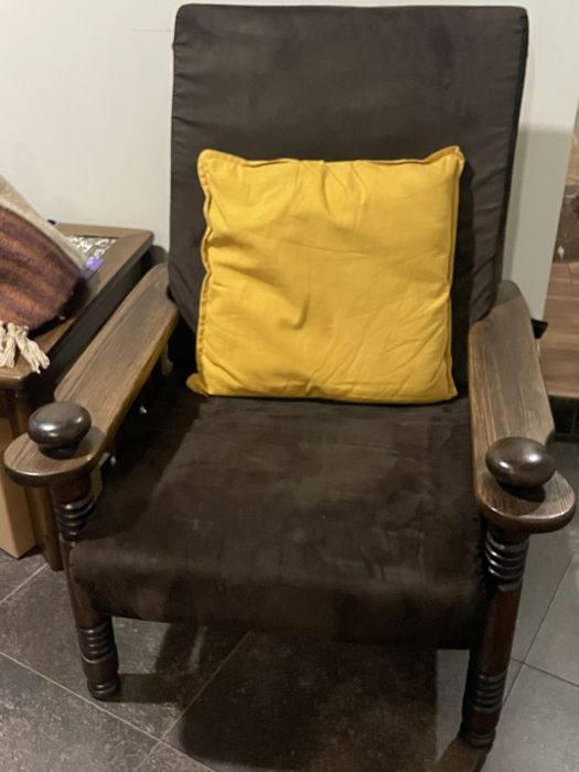 Кресло от масивно дърво