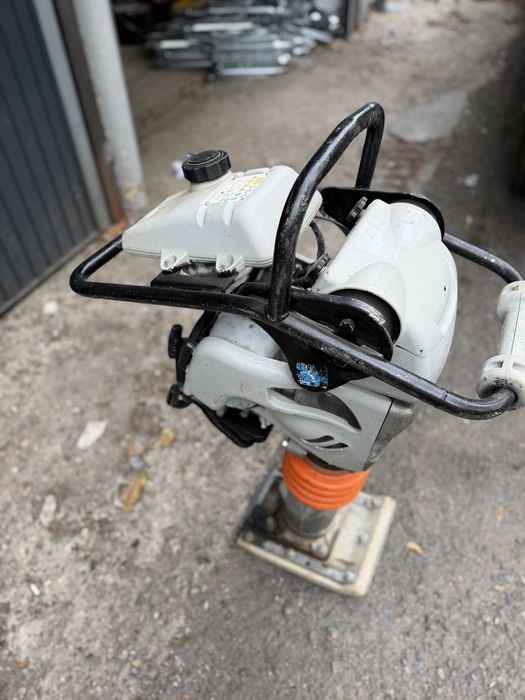 De inchiriat , Inchiriez Mai Compactor /Berbec