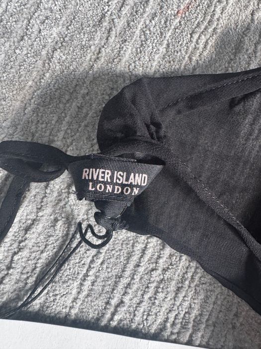 Черна пола и риза River Island