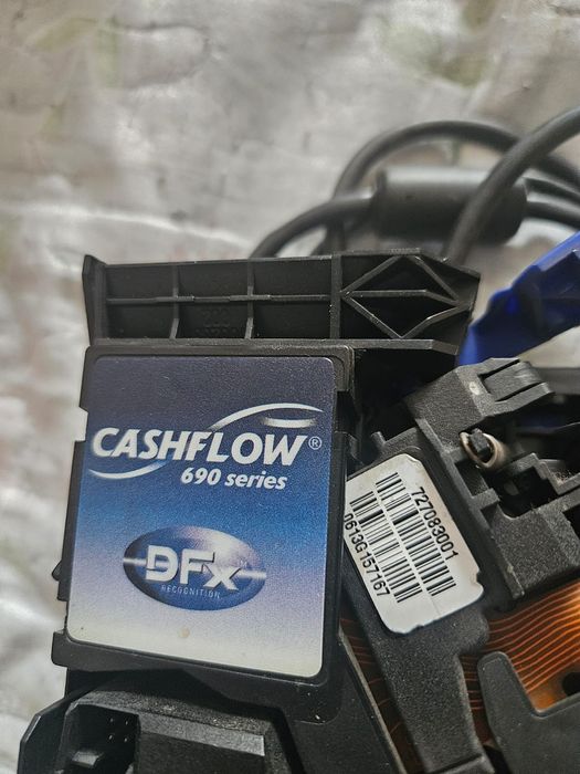 Vând 3 restiere CashFlow 690