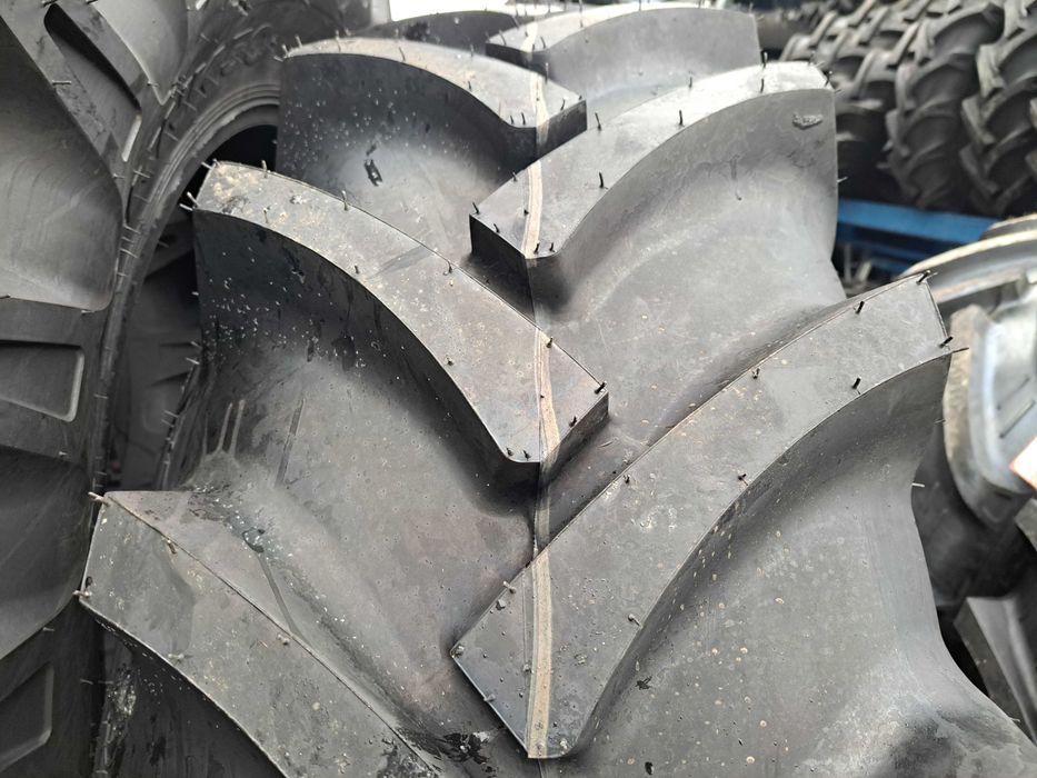 Anvelope marca OZKA cu 14 pliuri 16.9-38 cauciucuri noi pentru TRACTOR