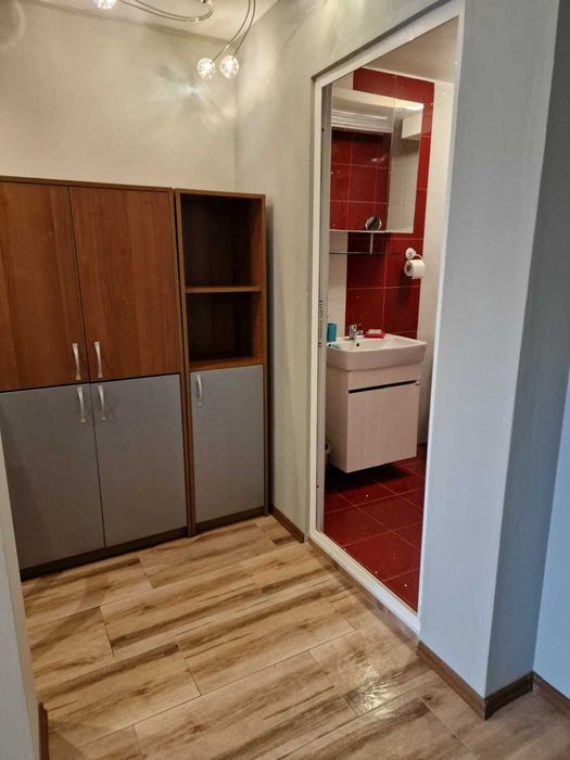 Дава се под наем Тристаен апартамент в София, Витоша - 100 кв.м за 561 € - Снимка #12