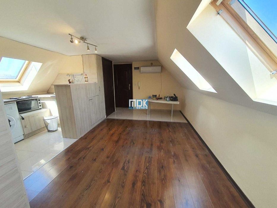 Продава се Двустаен апартамент в Пловдив, Кючук Париж - 55 кв.м за 1073 €/кв.м - Снимка #8