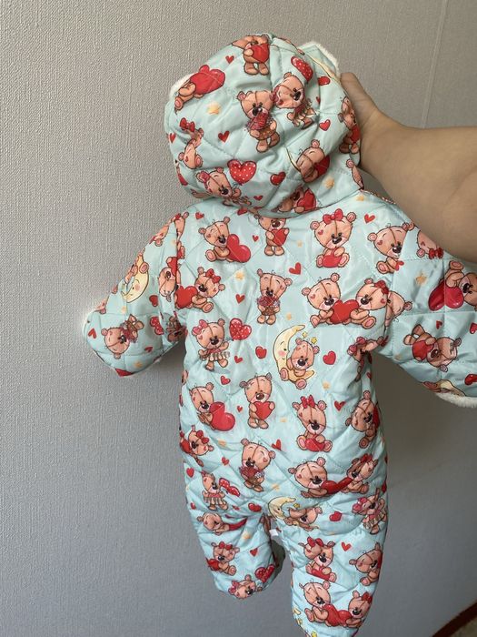 Продам детский демисезонный комбинезон