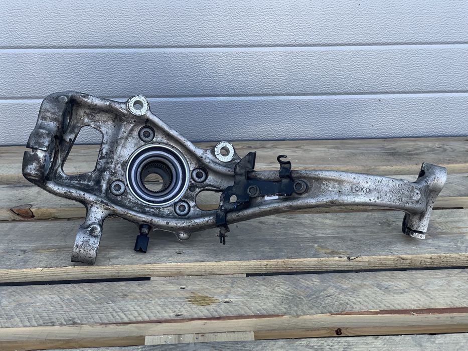 Преден ляв шенкел AUDI Q5 / SQ5 80A407559