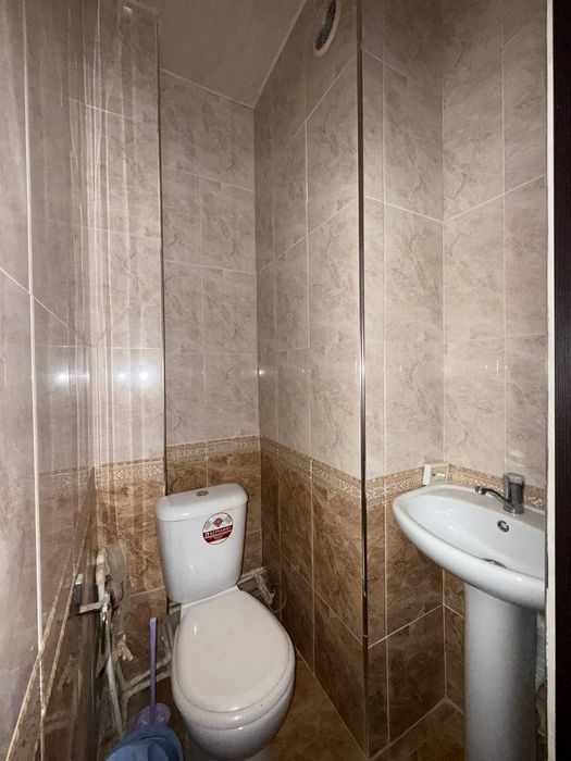 Юнусабад 6 квартал. Продается квартира 2/4/4