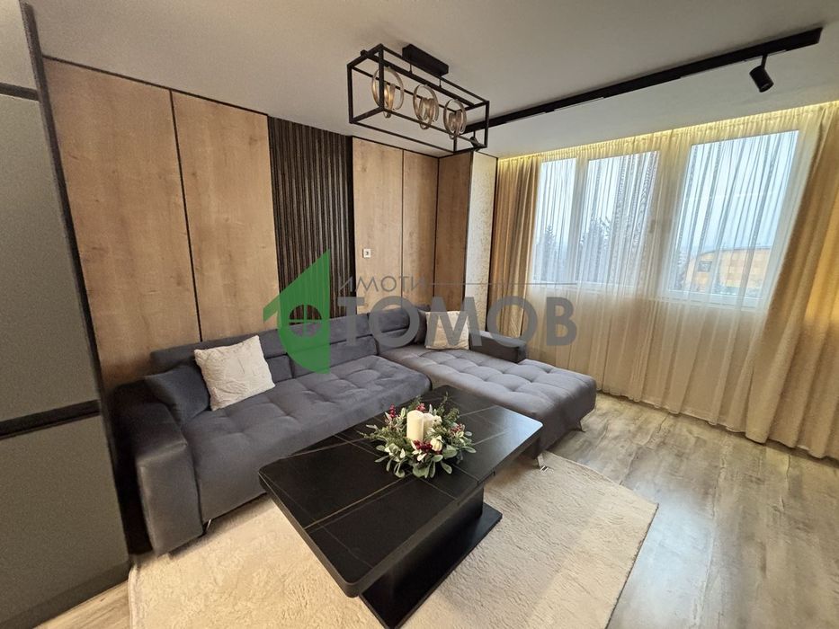 Прекрасен тристаен апартамент в района на парк "Бедечка"