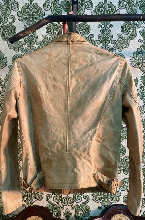 Продаётся натуральный кожаный куртка