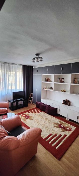 Vand apartament 3 camere mobilat complet si utilat