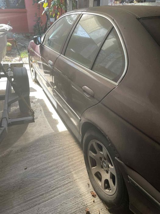 De vânzare BMW 520I E39