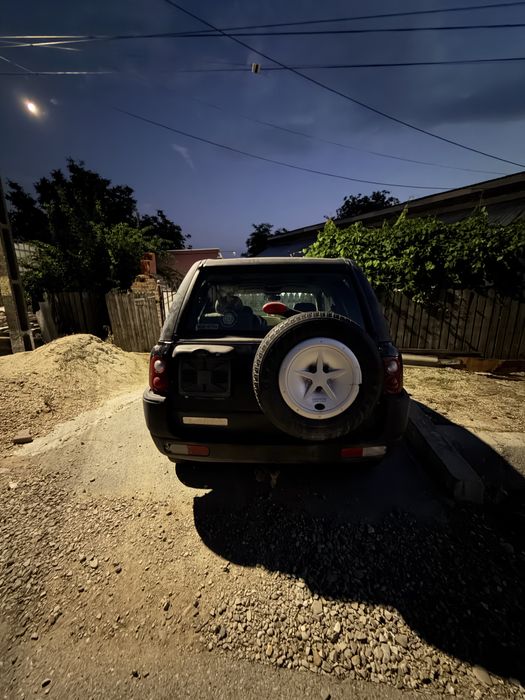 Vand sau schimb land rover