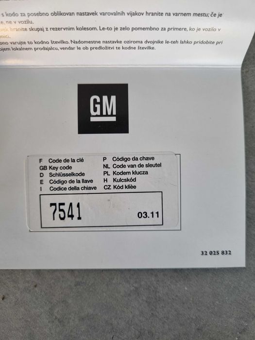 Set Antifurt Roti Original GM Astra j 2009-2015 si capace  prezoane.