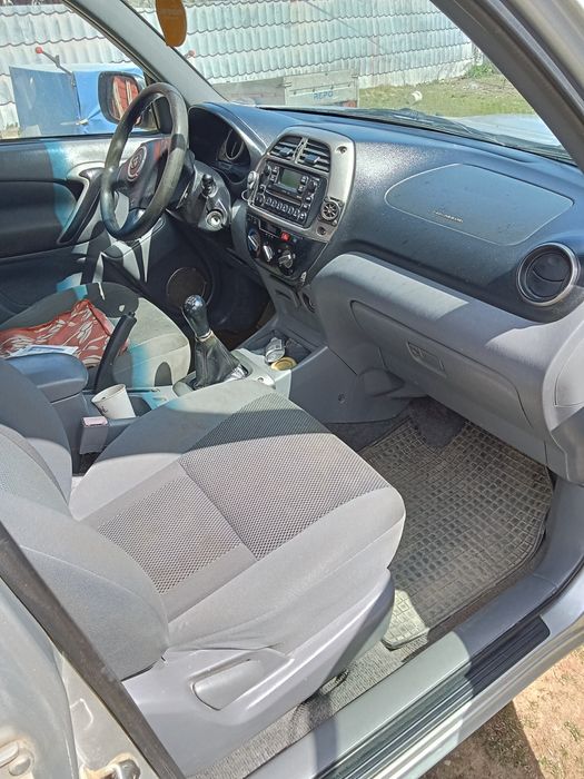 Vând Mașina de teren