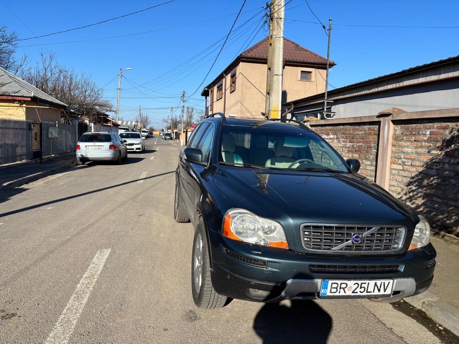 Volvo XC90 2009 – SUV Spațios și Confortabil