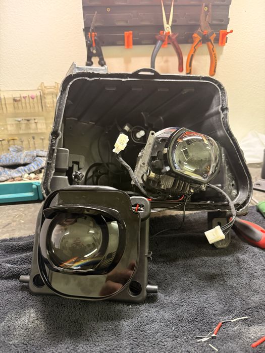 Установка Bi Led линз, ремонт фар