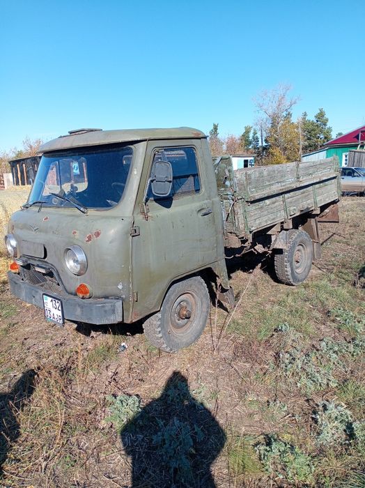 Продам УАЗ 3303 бортовой