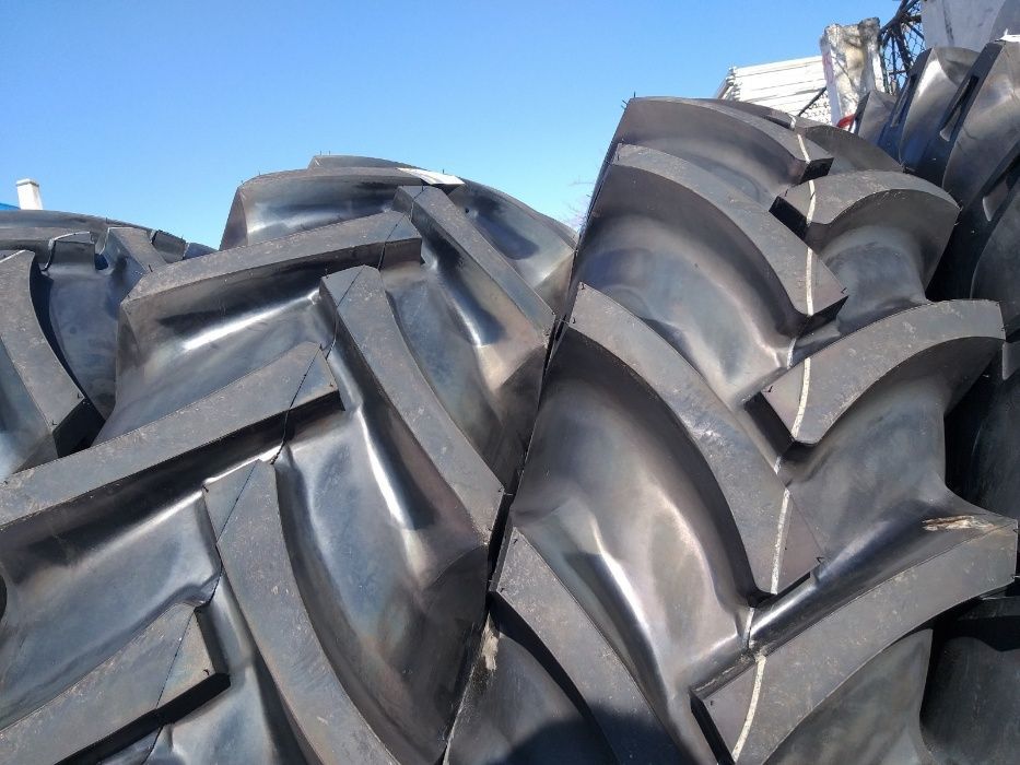 oferta la 16.9-34 cauciucuri noi agricole pentru tractoare mari fendt